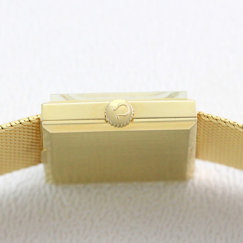 Omega Vintage Dress Watch Ref D6665 14K Gold Mesh Bracelet Unworn